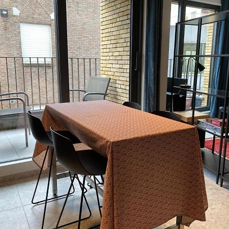 Studio Near Shopping K In K New Bright And Central Kortrijk Exterior photo